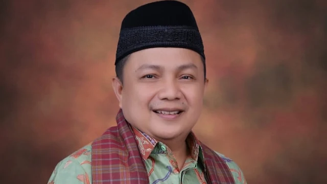 Foto: Muhammad Fikar Datuk Rajo Magek. Besok, Ketua BMPN Pauh IX Subuh Mubaraqah di Pasar Ambacang.