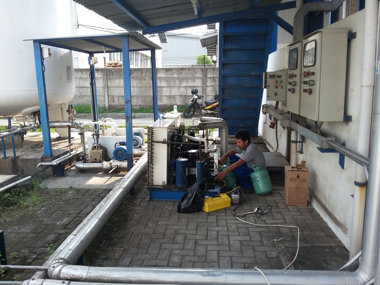 CV. DUA CAHAYA TEKNIK Service Chiller jababeka Lippo