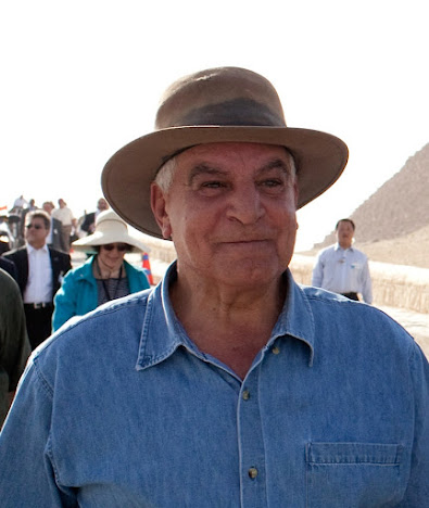 Imagen: Egiptólogo Zahi Hawass.