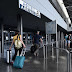  ΕΙΠΑΜΕ ΡΕ ΠΑΙΔΙΑ... Τους τσάκωσαν στο αεροδρόμιο “Μακεδονία” με 7 βαλίτσες γεμάτες λαθραία τσιγάρα!
