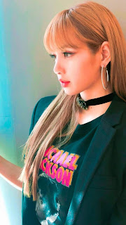 blackpink lisa wallpaper