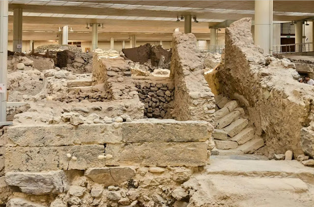 Археологический памятник Акротири