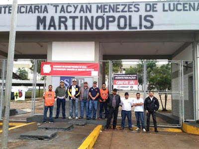 Resultado de imagem para greve de 2014 dos agentes penitenciÃ¡rios sp