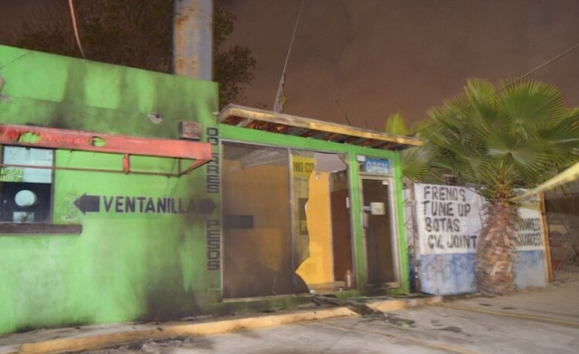 Narcos "Amenazaron con quemarlos .. y cumplieron", Convoy de sicarios incendiaron casas de cambio en Tijuana por no bajar el precio del dólar