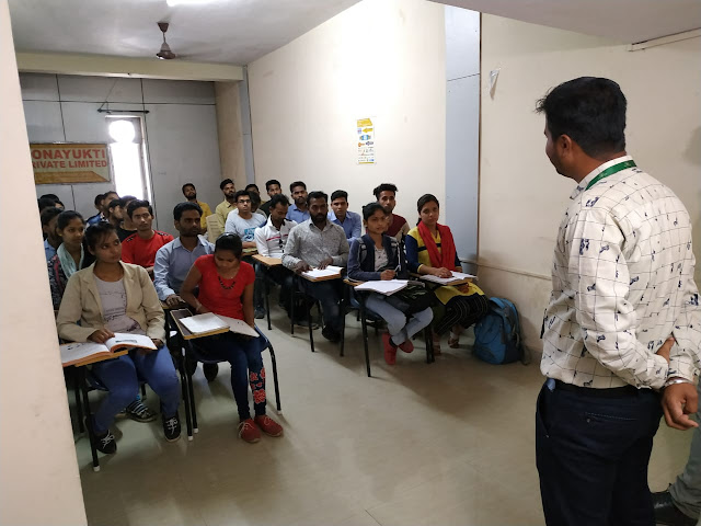 Placement-and-Screening-Session-at-SonaYukti-Jabalpur