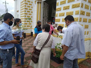 Entrega de árboles Tarqui Octubre 4