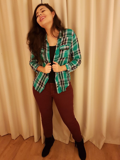 Look do dia | Camisa verde xadrez + calça vinho