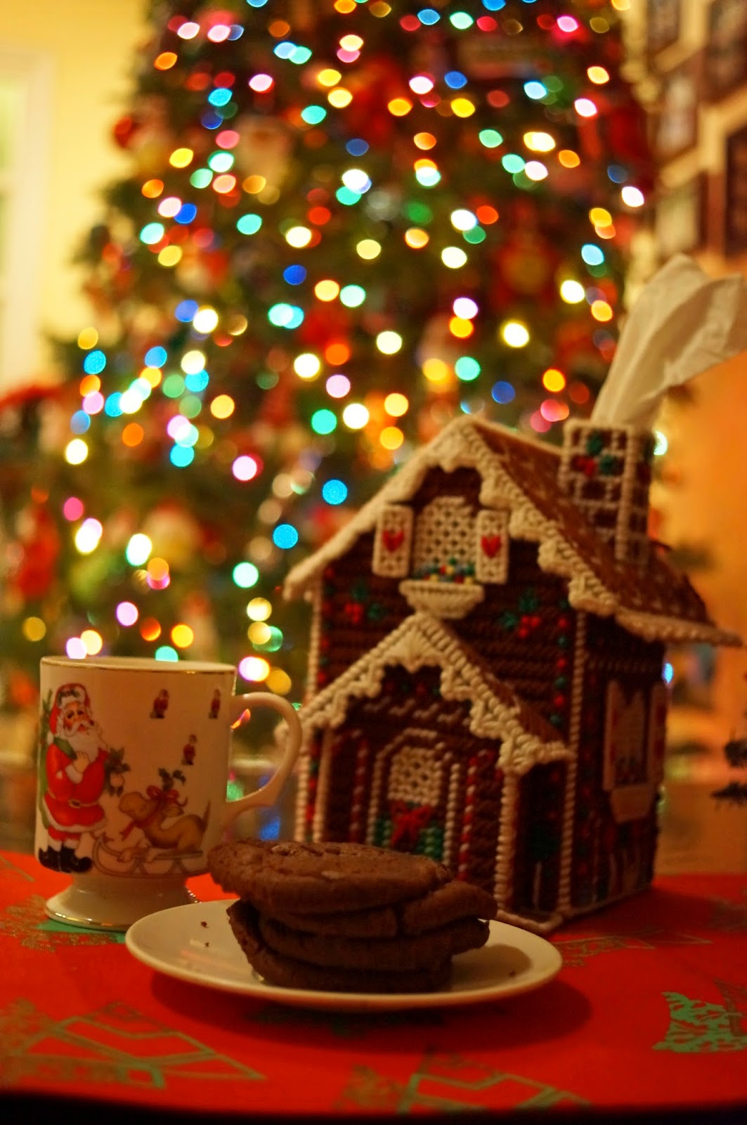 Cute Gingerbread House and Christmas Cookies
