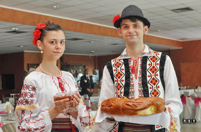 restaraunt moldovenesc torino dansatori nunta fotograf