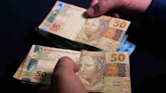 Governo libera empréstimo consignado para beneficiários do Auxílio Brasil e BPC