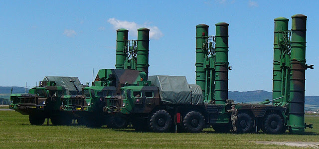 Rudal S-300 Anti-Udara Jarak Menengah