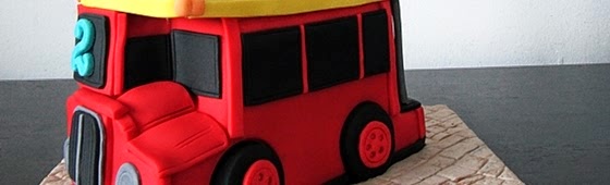 Header picture of sculpture London bus