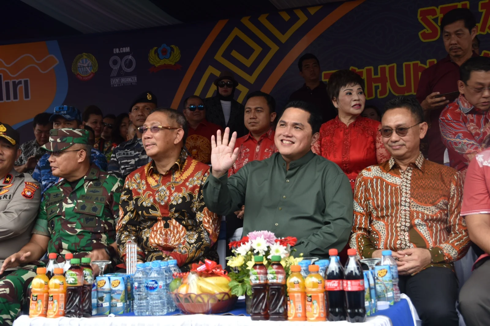 Gubernur Sutarmidji Bersama Menteri BUMN Erick Thohir Hadiri Festival Cap Go Meh Di Pontianak