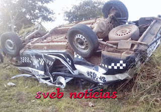 Volcadura deja dos policias muertos en autopista La Tinaja–Cosoleacaque 