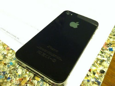 Apple Iphone 4 Black Wallpapers