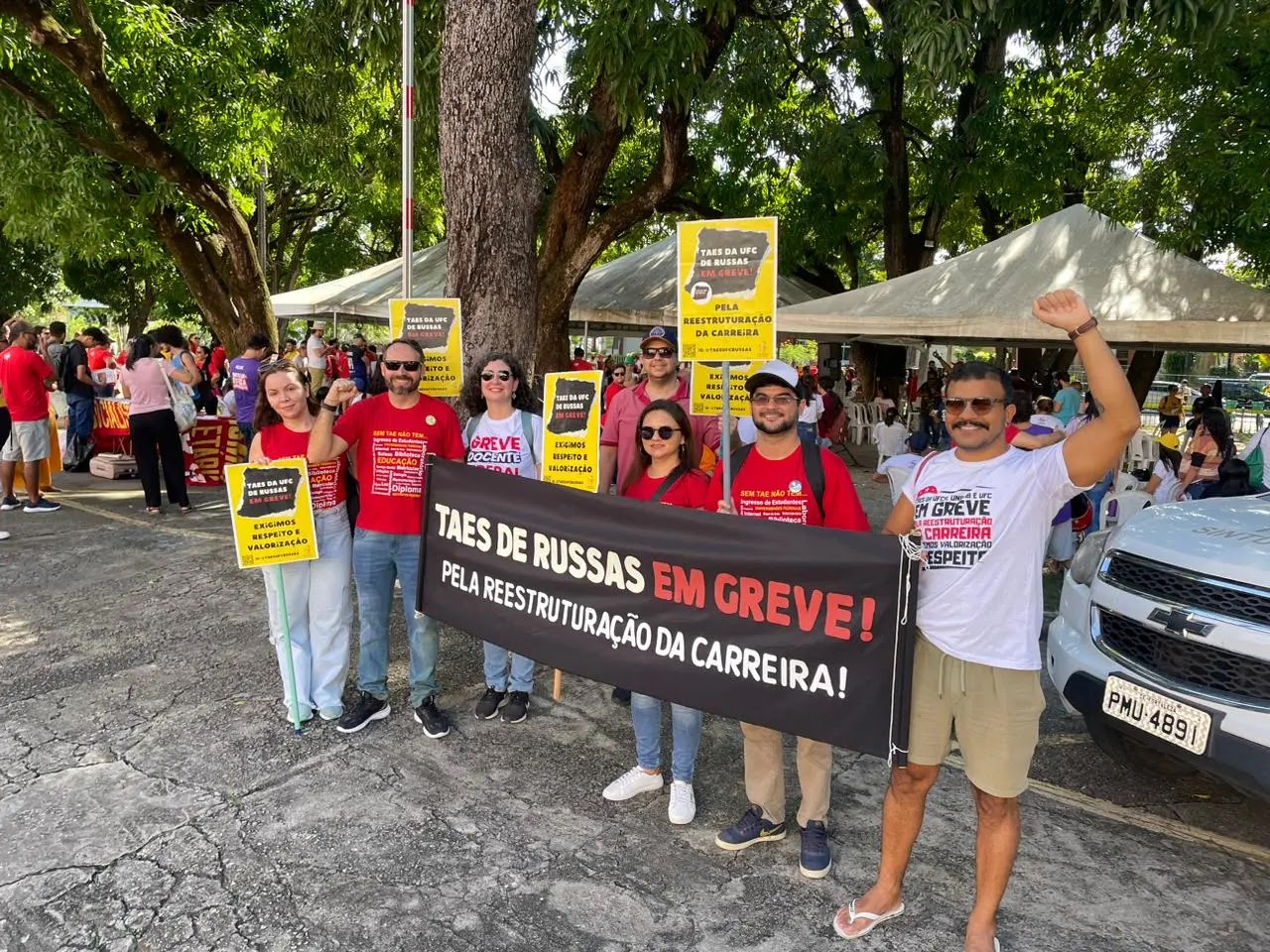 Greve dos Técnico-administrativos em Educação e professores das universidades federais