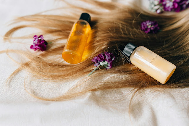 perfumes-capilares-de-um-toque-de-sofisticacao-ao-seu-dia-a-dia-com-cabelo