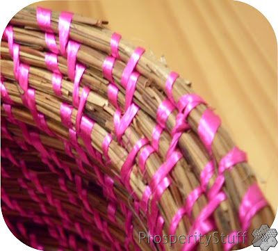 Pine Straw basket - closeup