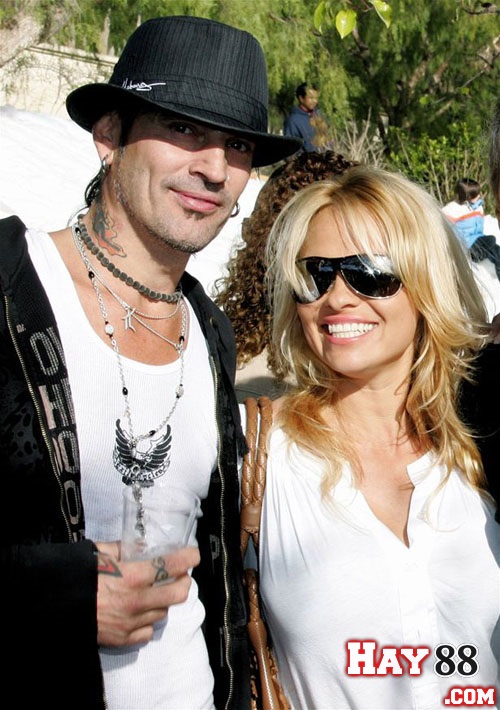 Pamela Anderson và Tommy Lee