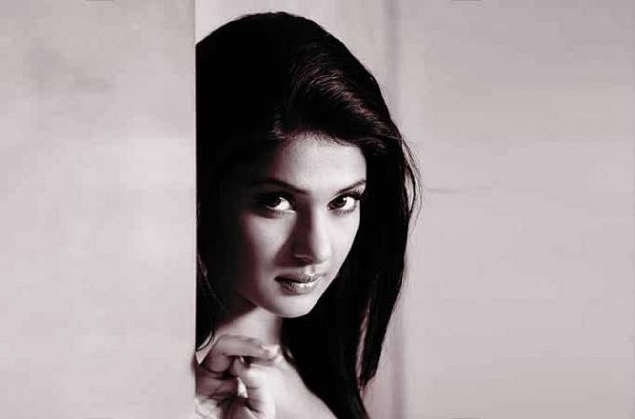 Jennifer Winget HD Wallpapers Free Download