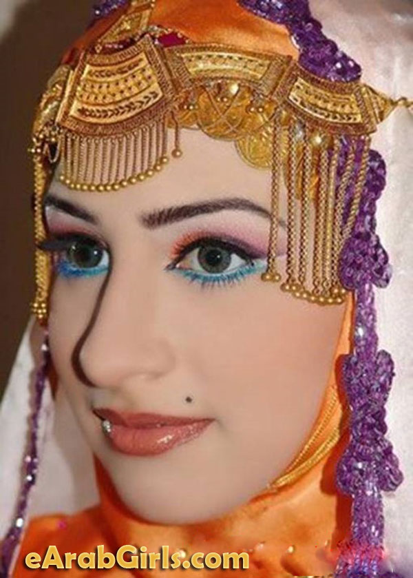 Princess Fatimah Kulsum Of Saudi arabia i love her golden front pieces