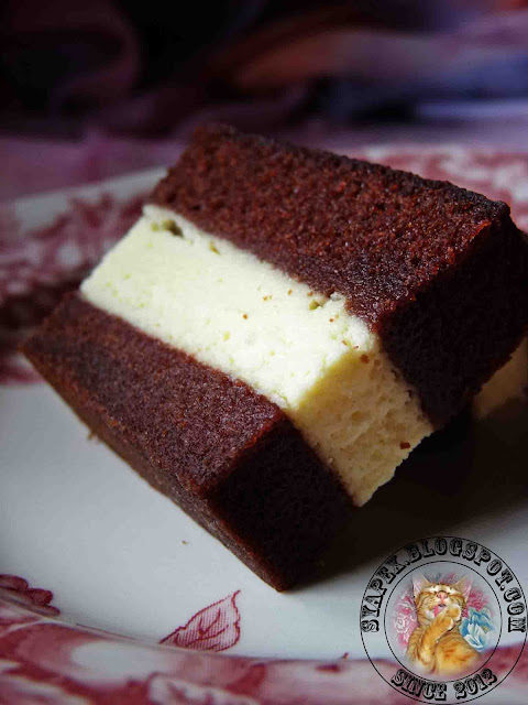 Syapex kitchen: Kek Coklat Kukus Lapis Cream Cheese