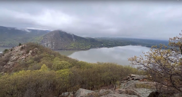 Breakneck Ridge