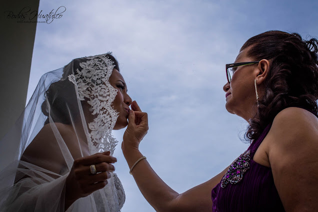 boda en playa, beach wedding, Oaxaca, México, Bodas Huatulco, Wedding Planner