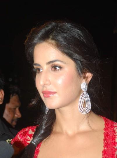 katrina kaif promoting tees maar khan at zee rishtey awards hot images