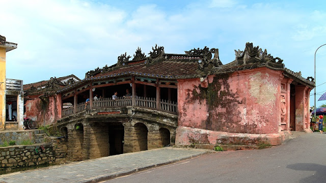 Cycling tour around Hoi An old town 1