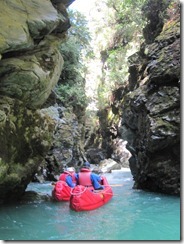 1352 Into Dart gorge