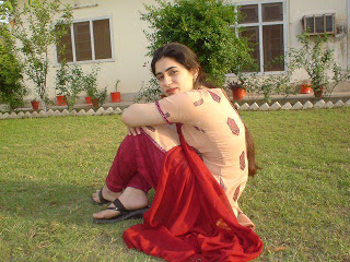  Pakistanicutt college girls Photos