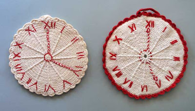 vintage crochet clock potholders