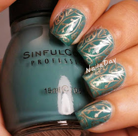 NailaDay: Sinful Colors with gold leaf stamping