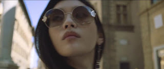 Salvatore Ferragamo pubblicità con modella cinese a Firenze con Foto - Testimonial Spot Pubblicitario Salvatore Ferragamo 2016