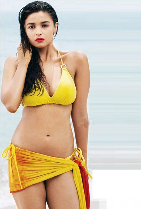 Alia Bhatt yellow bikini sexy body bollywood actress