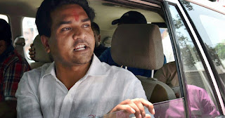 kapil-mishra-fire-to-assembly