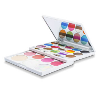 https://bg.strawberrynet.com/makeup/arezia/makeup-kit-az-01205--36-colours/55915/#DETAIL