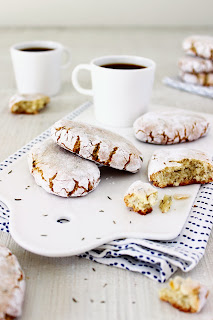 Ricciarelli met tijm