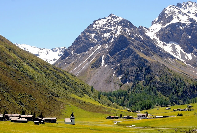 LOW COST DOOR GRAUBÜNDEN