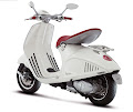 Vespa 946