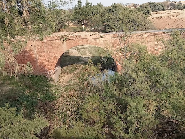 Fateh Jang Bridge No. 79 – Chesterfield Canal