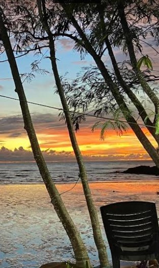Rehatkan Minda Menikmati Senja Di Pulau Sayak