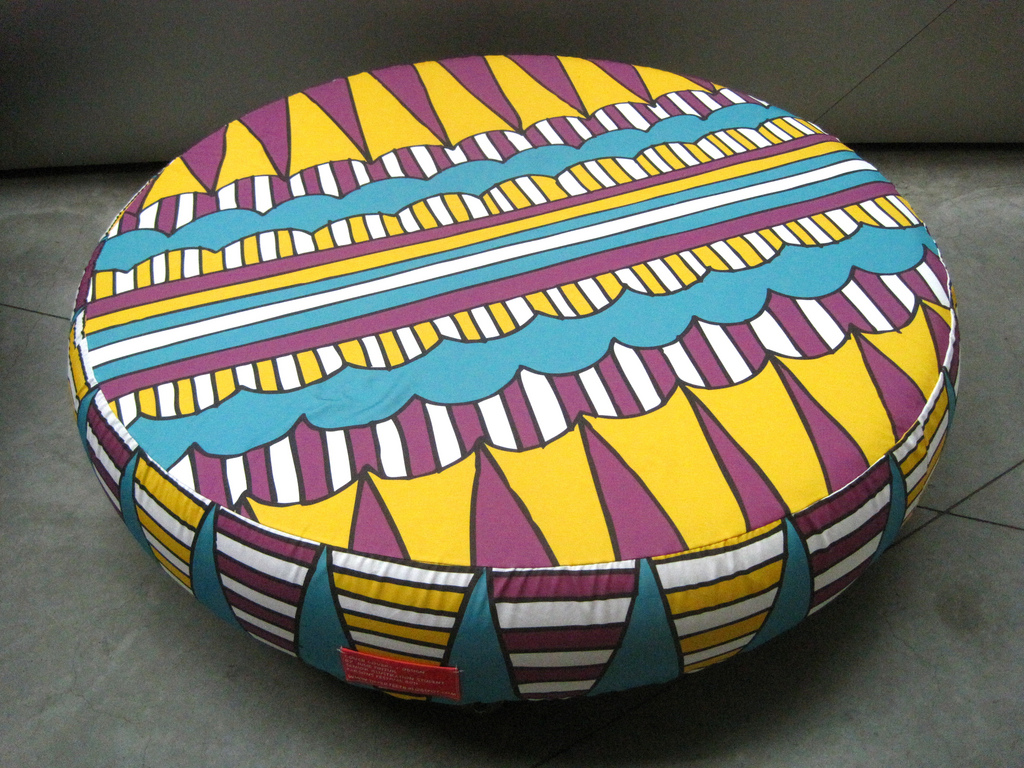 Kumpulan Contoh Model Bantal Sofa Terbaru Desain Denah Rumah