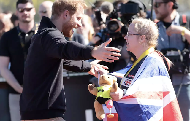 The Sweet Story Behind Meghan Markle and Prince Harry's Hug with Invictus Games Athlete.