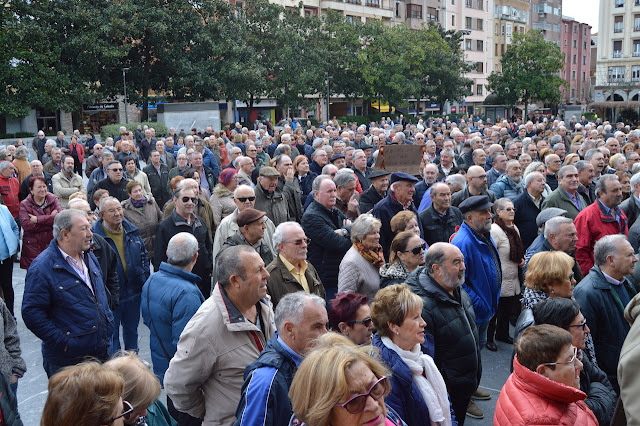 protesta de jubilados en demanda de pensiones dignas