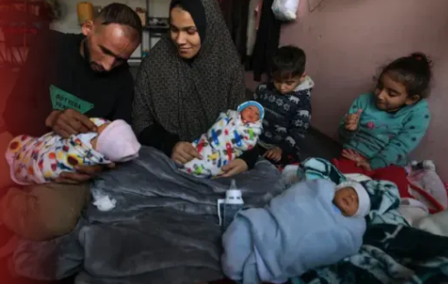 Palestinian mother gave birth to 4 children together in Gaza