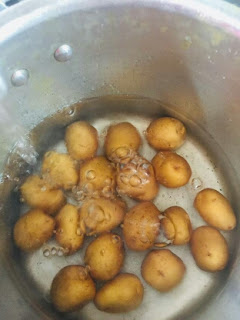 dum-aloo-recipe-step-1b(2)