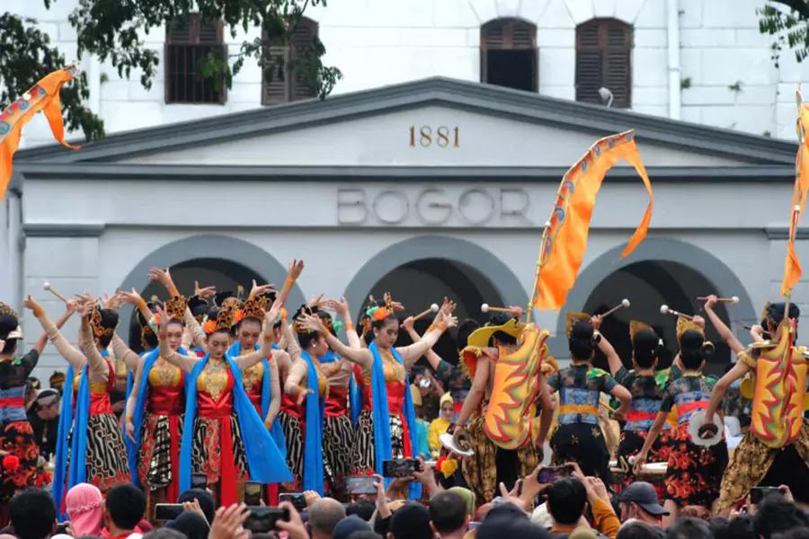 Helaran Seni Budaya HJB di Kota Bogor Semarak, Ini Seni Apa Saja Yang Di perlihatkan