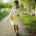 Look do Dia - Saia Romântica Com Estampa de Arabescos e Strass